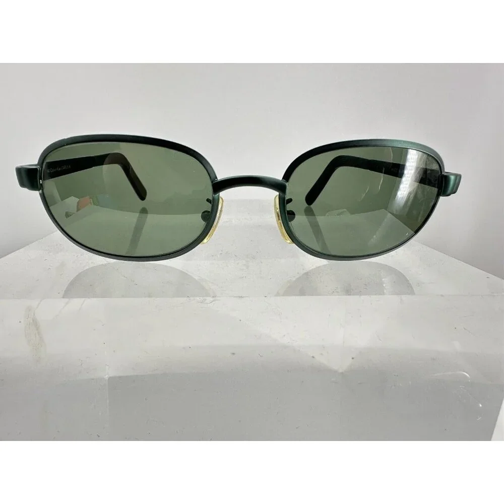Calvin Klein attention vintage